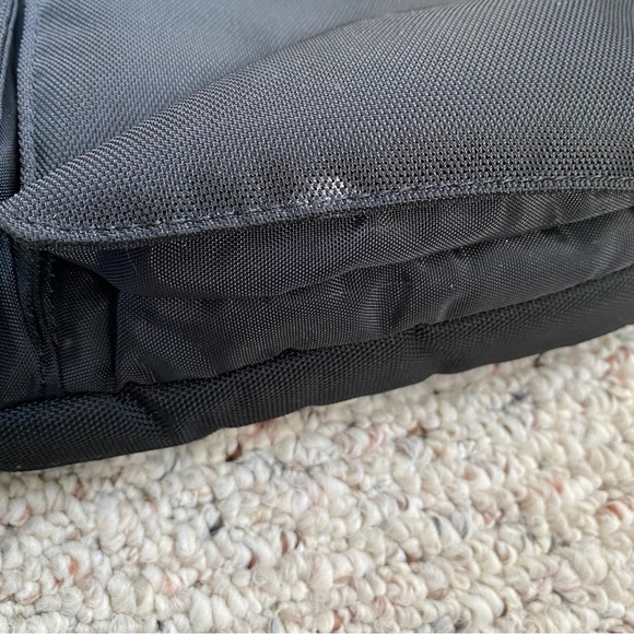 INCASE Nylon Briefcase Laptop Messenger Shoulder Bag - Picture 6 of 7